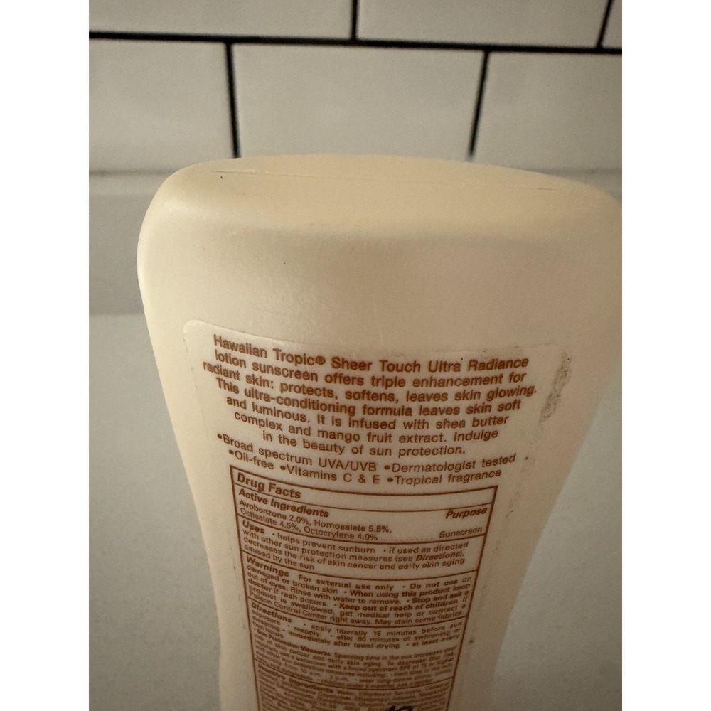 Hawaiian Tropic Sheer Touch Lotion Sunscreen SPF 30, 8 oz-- New - Picture 3 of 4